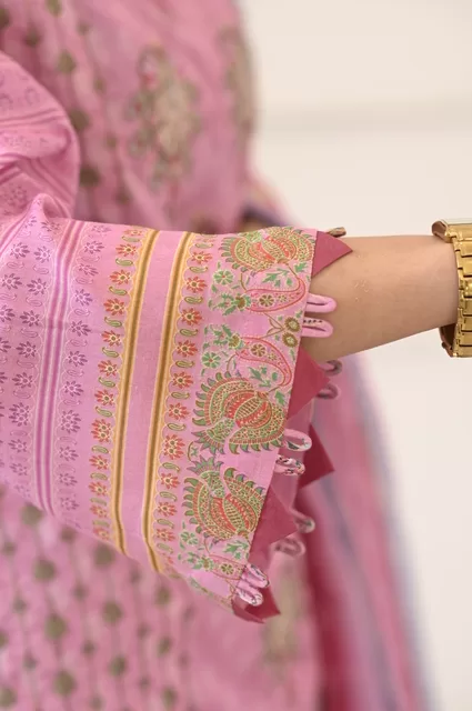 website 18 outfit no3 JPG